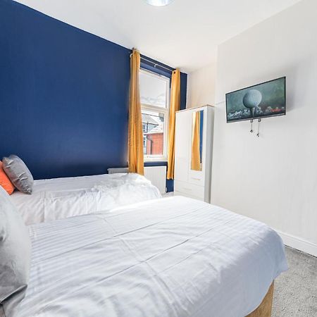 Stylish Luxury Large 4Br Kingbed Apartment Barrow-in-Furness Luaran gambar