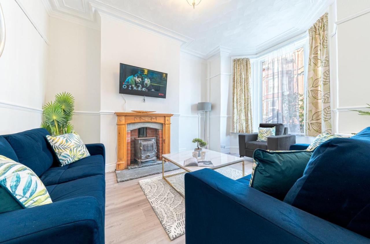 Stylish Luxury Large 4Br Kingbed Apartment Barrow-in-Furness Luaran gambar