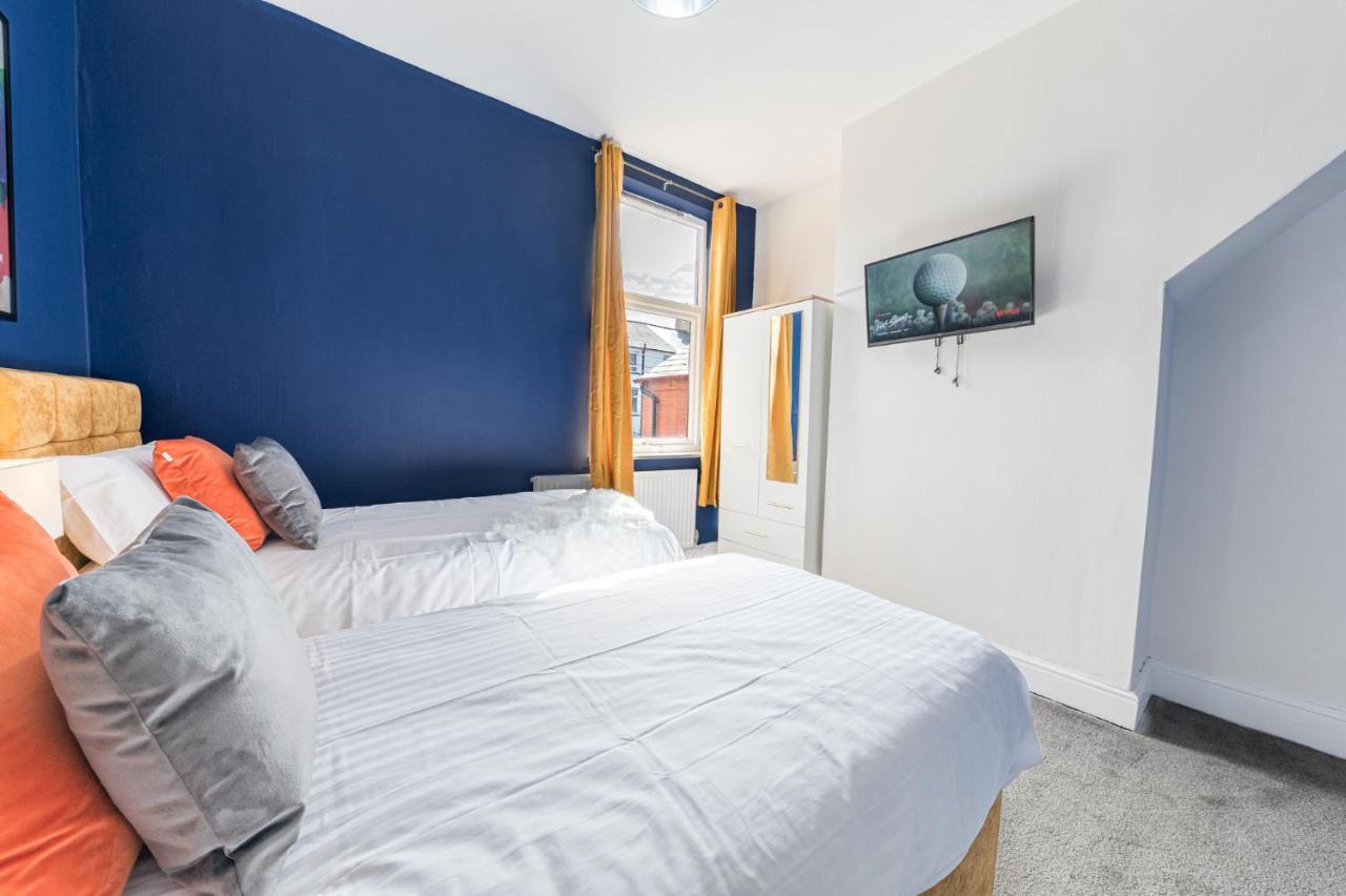 Stylish Luxury Large 4Br Kingbed Apartment Barrow-in-Furness Luaran gambar